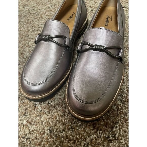 Brand New Trotters Fiora - Womens 9.5N Pewter Grey Slip on Loafers Shoes - Picture 1 of 11